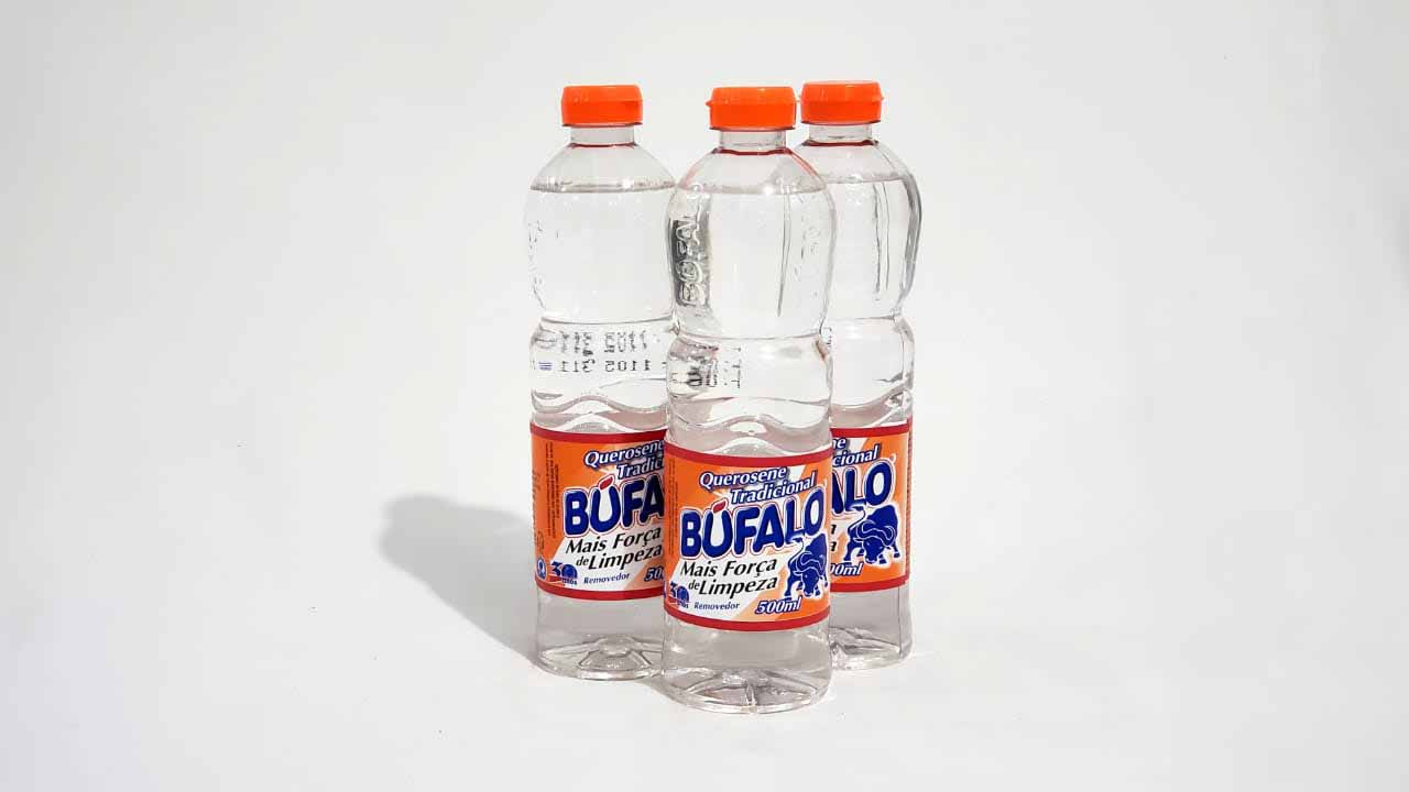 Imagem do produto: Querozene Bufalo, Tradicional c/ Mais Força na Limpeza 500 ml